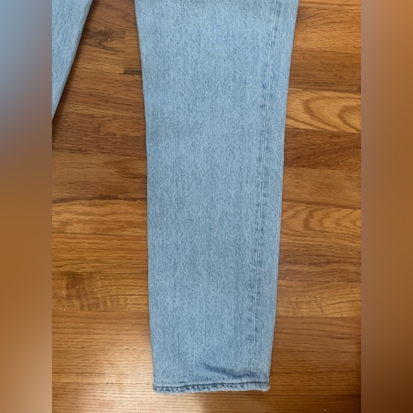 Abercrombie Light Wash Curve Love Ultra High Rise 90s Straight Jean - Picture 9 of 13